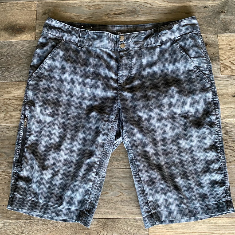 Columbia Omni-Wick Women’s Shorts